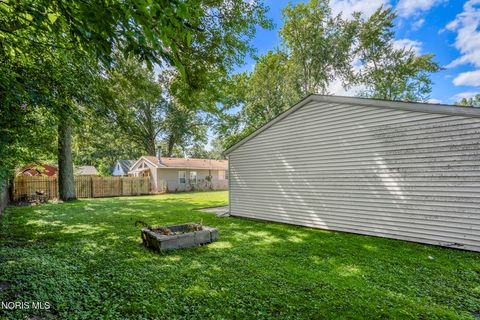 Tiny photo for 6253 Hancock Avenue, Toledo, OH 43615 (MLS # 10010964)