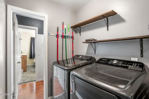 Tiny photo for 6253 Hancock Avenue, Toledo, OH 43615 (MLS # 10010964)