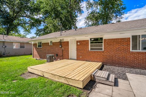 Tiny photo for 6253 Hancock Avenue, Toledo, OH 43615 (MLS # 10010964)