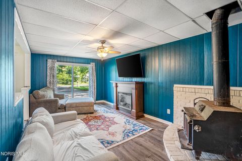 Tiny photo for 6253 Hancock Avenue, Toledo, OH 43615 (MLS # 10010964)