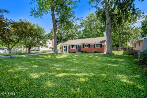 Tiny photo for 6253 Hancock Avenue, Toledo, OH 43615 (MLS # 10010964)