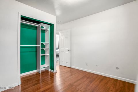 Tiny photo for 6253 Hancock Avenue, Toledo, OH 43615 (MLS # 10010964)