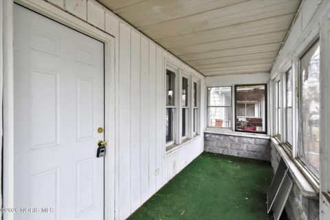 Tiny photo for 729 Utah Street, Toledo, OH 43605 (MLS # 10003112)