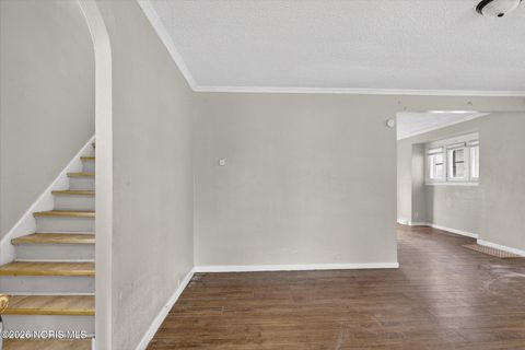 Tiny photo for 729 Utah Street, Toledo, OH 43605 (MLS # 10003112)