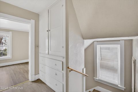 Tiny photo for 729 Utah Street, Toledo, OH 43605 (MLS # 10003112)