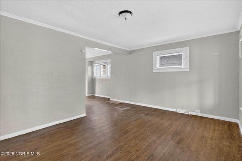 Tiny photo for 729 Utah Street, Toledo, OH 43605 (MLS # 10003112)