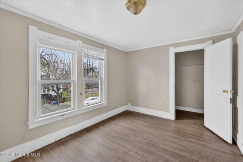 Tiny photo for 729 Utah Street, Toledo, OH 43605 (MLS # 10003112)