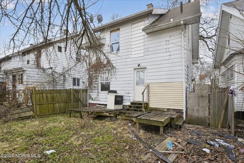 Tiny photo for 729 Utah Street, Toledo, OH 43605 (MLS # 10003112)