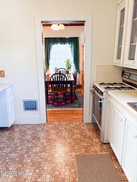 Tiny photo for 2849 Latonia Boulevard, Toledo, OH 43606 (MLS # 10009559)