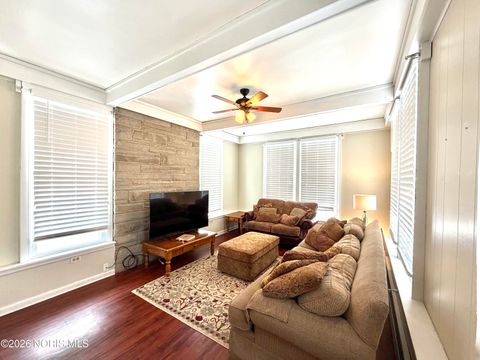 Tiny photo for 174 Hannum Avenue, Rossford, OH 43460 (MLS # 10003833)