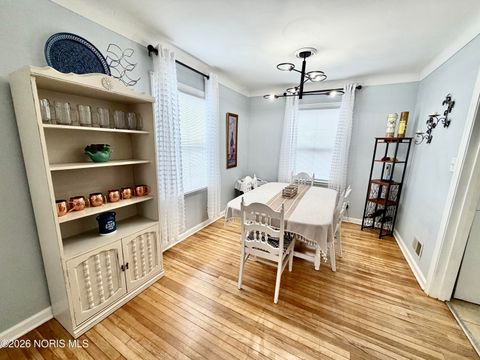 Tiny photo for 174 Hannum Avenue, Rossford, OH 43460 (MLS # 10003833)