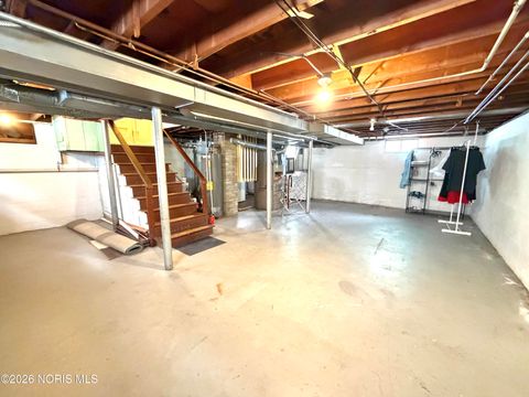 Tiny photo for 174 Hannum Avenue, Rossford, OH 43460 (MLS # 10003833)