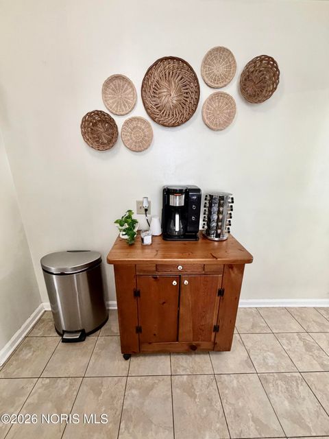 Tiny photo for 174 Hannum Avenue, Rossford, OH 43460 (MLS # 10003833)