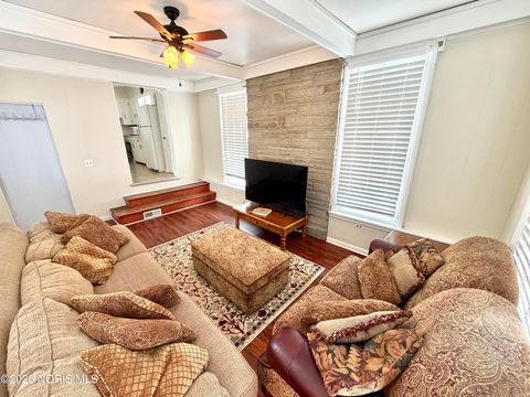 Tiny photo for 174 Hannum Avenue, Rossford, OH 43460 (MLS # 10003833)