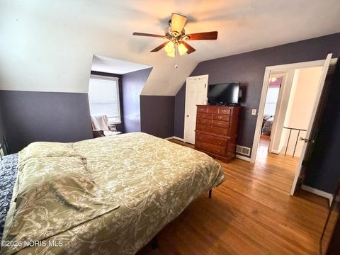 Tiny photo for 174 Hannum Avenue, Rossford, OH 43460 (MLS # 10003833)