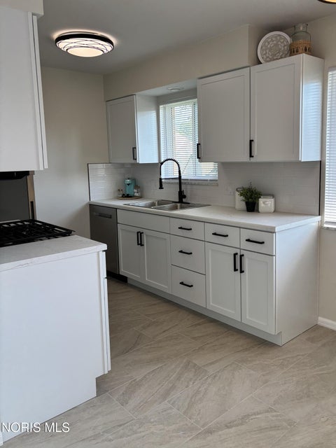 Tiny photo for 5510 San Paulo Drive, Toledo, OH 43612 (MLS # 10014645)