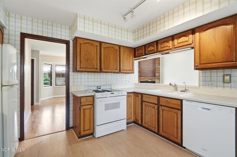 Tiny photo for 2437 Parliament Square, Toledo, OH 43617 (MLS # 10009641)