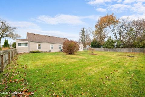 Tiny photo for 1642 Woodville Road, Millbury, OH 43447 (MLS # 10001631)