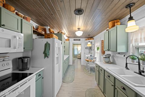 Tiny photo for 1642 Woodville Road, Millbury, OH 43447 (MLS # 10001631)