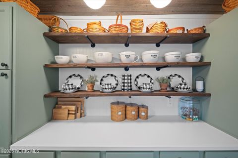 Tiny photo for 1642 Woodville Road, Millbury, OH 43447 (MLS # 10001631)