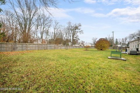 Tiny photo for 1642 Woodville Road, Millbury, OH 43447 (MLS # 10001631)