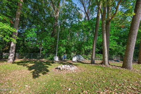 Tiny photo for 5035 Fairgreen Drive, Toledo, OH 43613 (MLS # 10014475)