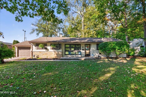 Tiny photo for 5035 Fairgreen Drive, Toledo, OH 43613 (MLS # 10014475)