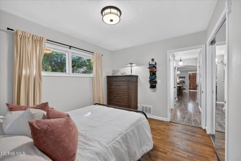 Tiny photo for 5035 Fairgreen Drive, Toledo, OH 43613 (MLS # 10014475)