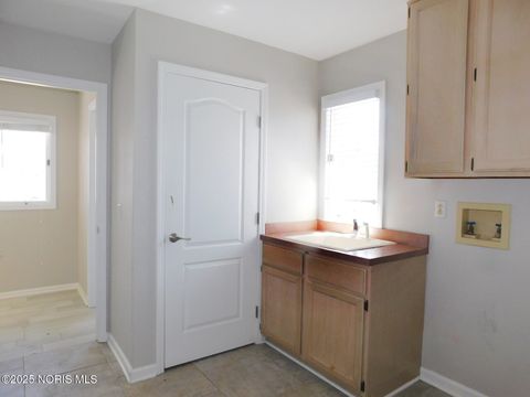 Tiny photo for 3423 Stonebrooke Lane, Maumee, OH 43537 (MLS # 10001741)