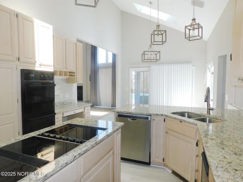 Tiny photo for 3423 Stonebrooke Lane, Maumee, OH 43537 (MLS # 10001741)