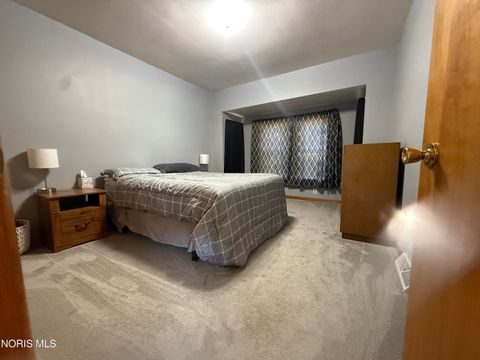 Tiny photo for 114 E Perry Street, Walbridge, OH 43465 (MLS # 10004738)