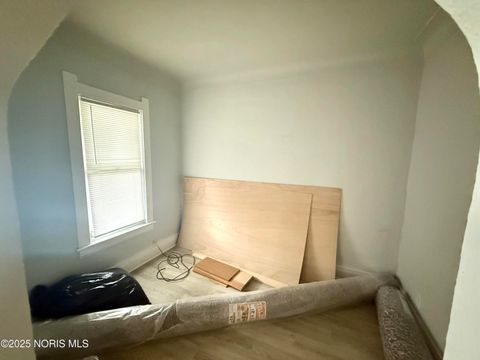 Tiny photo for 3118 Elm Street, Toledo, OH 43608 (MLS # 10002355)