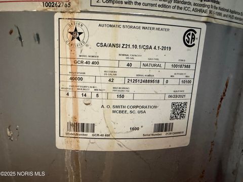 Tiny photo for 3118 Elm Street, Toledo, OH 43608 (MLS # 10002355)