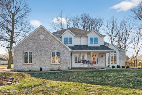 Photo of 8109 Bridgehampton Drive, Waterville, OH 43566 (MLS # 10004630)