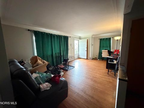 Tiny photo for 142 Van Buren Avenue, Toledo, OH 43605 (MLS # 10005827)