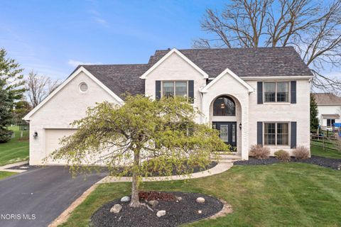 Photo of 7710 Pilgrims Landing, Maumee, OH 43537 (MLS # 10006250)