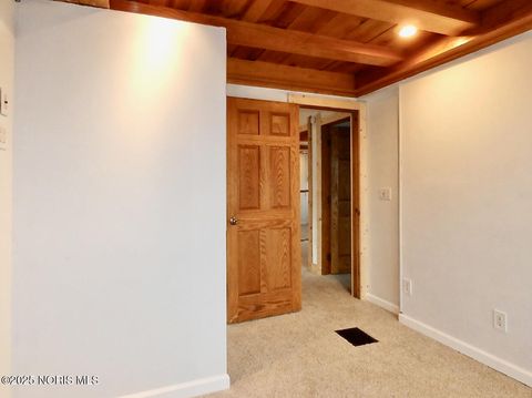 Tiny photo for 577 Dover Place, Toledo, OH 43605 (MLS # 10002507)