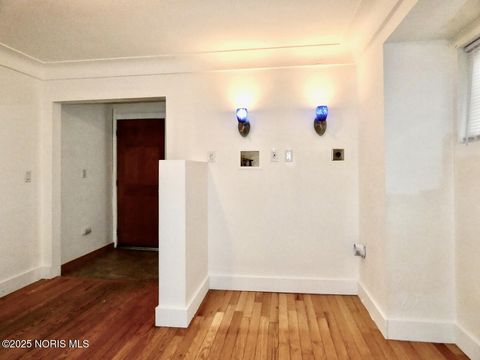 Tiny photo for 577 Dover Place, Toledo, OH 43605 (MLS # 10002507)