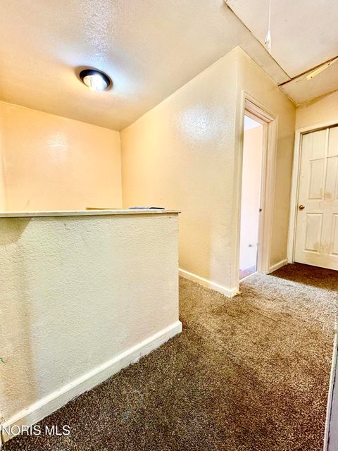 Tiny photo for 842 Nesslewood Avenue, Toledo, OH 43610 (MLS # 10007830)