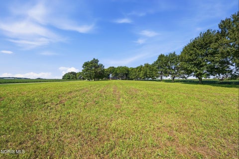 Tiny photo for 14921 Silverwood Road, Pemberville, OH 43450 (MLS # 10012838)