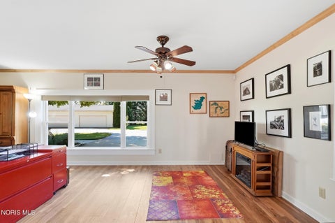 Tiny photo for 14921 Silverwood Road, Pemberville, OH 43450 (MLS # 10012838)