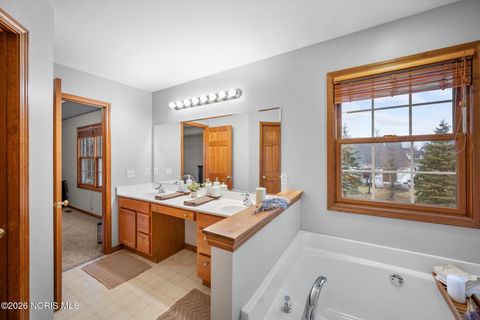 Tiny photo for 2345 Woods Edge Road, Perrysburg, OH 43551 (MLS # 10002954)