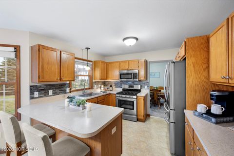 Tiny photo for 2345 Woods Edge Road, Perrysburg, OH 43551 (MLS # 10002954)