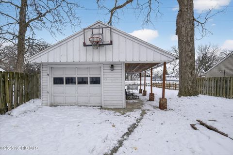 Tiny photo for 4347 S Detroit Avenue, Toledo, OH 43614 (MLS # 10003876)