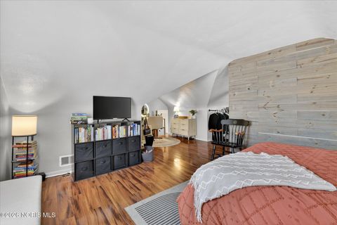 Tiny photo for 4347 S Detroit Avenue, Toledo, OH 43614 (MLS # 10003876)