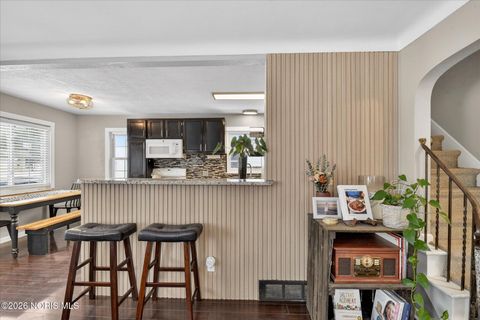 Tiny photo for 4347 S Detroit Avenue, Toledo, OH 43614 (MLS # 10003876)