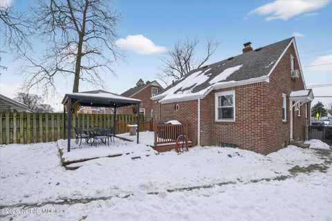 Tiny photo for 4347 S Detroit Avenue, Toledo, OH 43614 (MLS # 10003876)