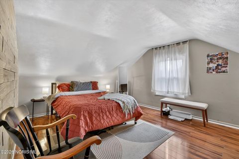 Tiny photo for 4347 S Detroit Avenue, Toledo, OH 43614 (MLS # 10003876)