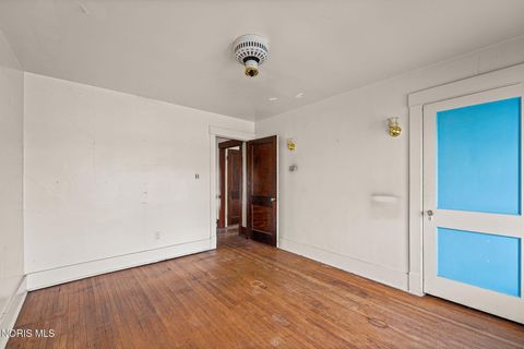 Tiny photo for 909 Prospect Avenue, Toledo, OH 43606 (MLS # 10005258)