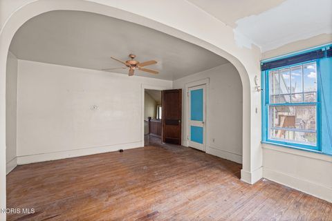 Tiny photo for 909 Prospect Avenue, Toledo, OH 43606 (MLS # 10005258)